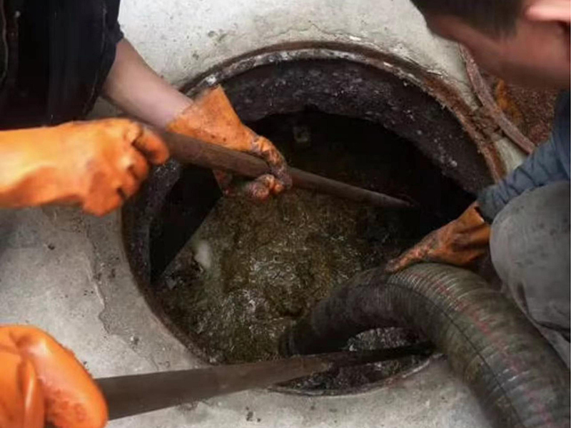 磐安清理化粪池时如何避免沼气的危害?